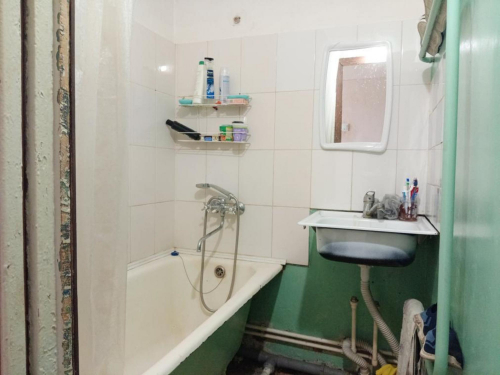 Продажа комнаты Ленинградский микрорайон, 21А