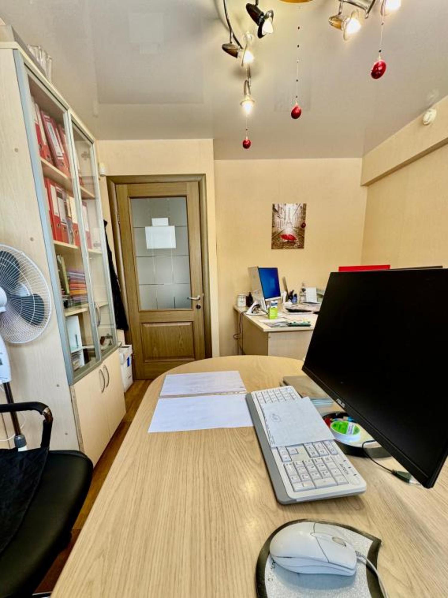 Купить офис, помещение под офис за 2 260 000 рублей на Заводской микрорайон, 45