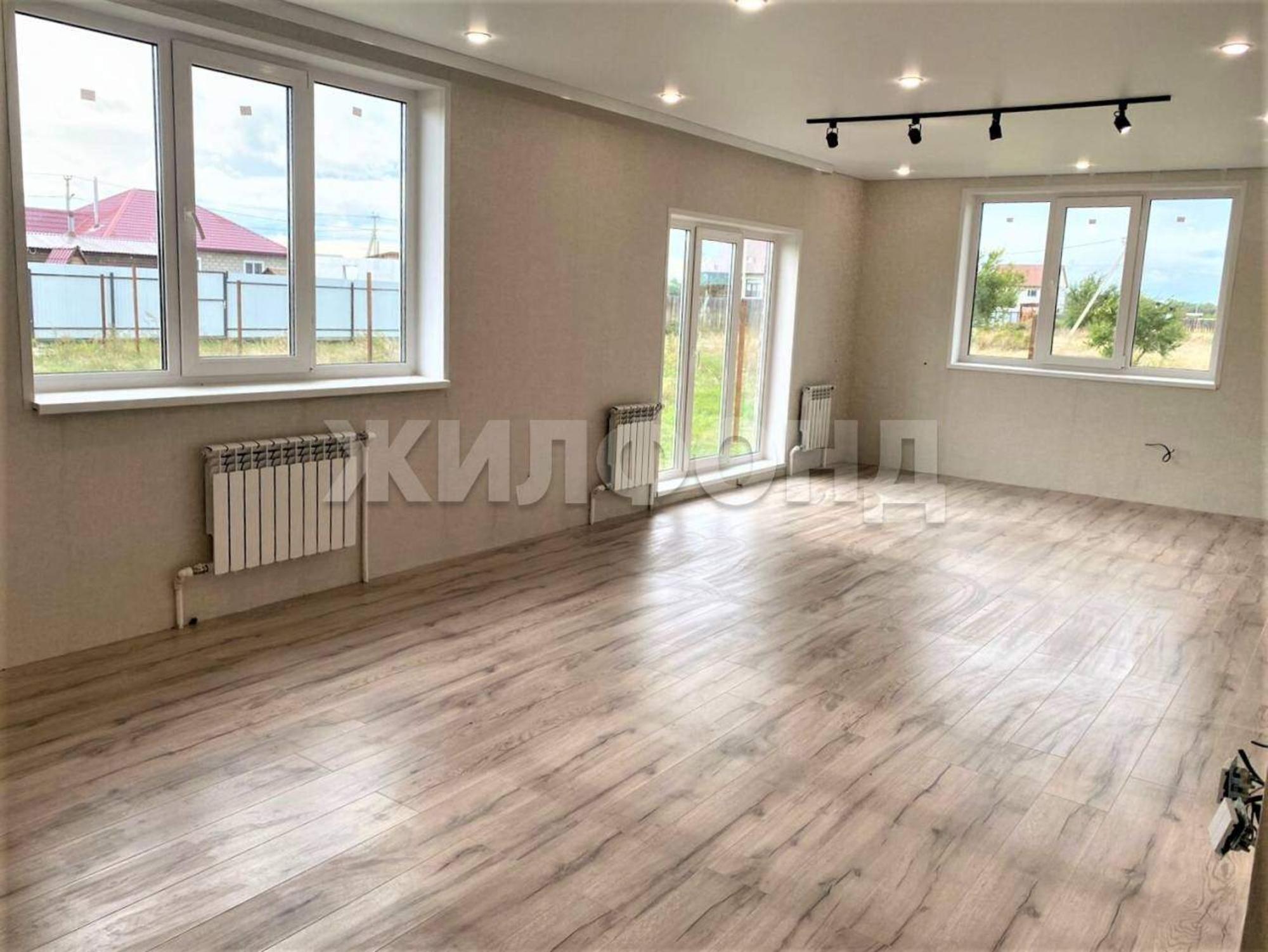 Купить дачу, дом, коттедж за 10 500 000 рублей на Бирилюсская улица