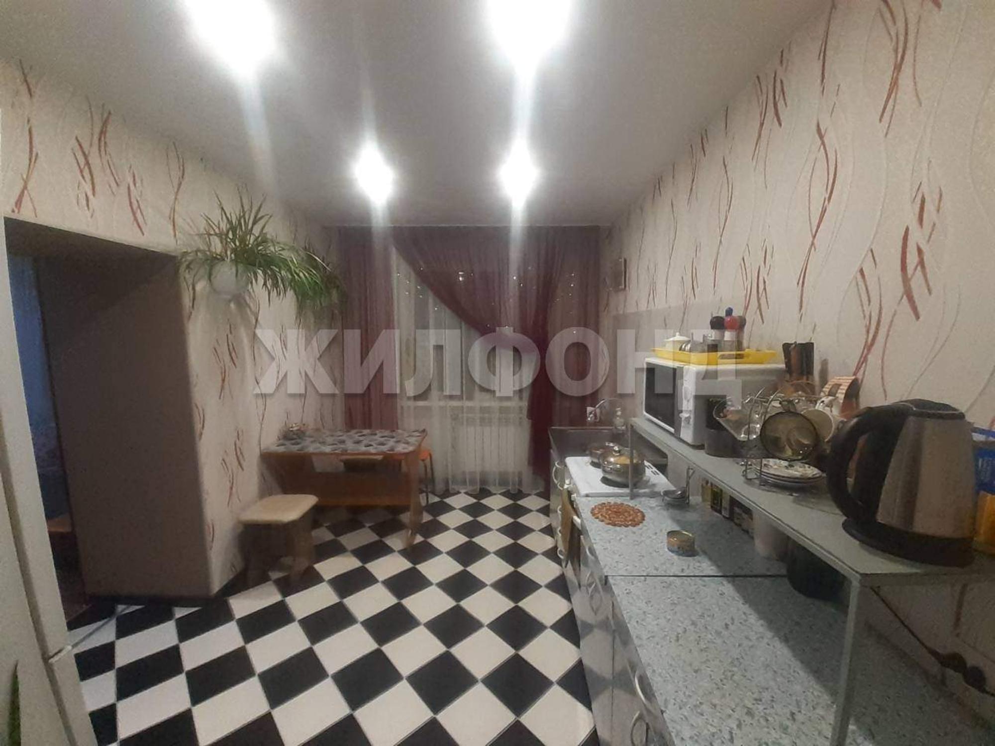 Купить дачу, дом, коттедж за 3 800 000 рублей на Подгорная улица