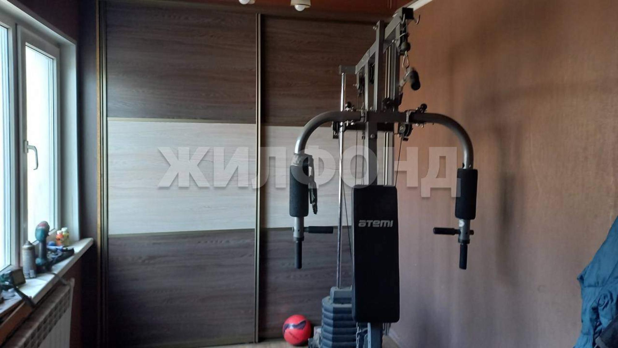 Купить дачу, дом, коттедж за 8 300 000 рублей на Молодежная улица