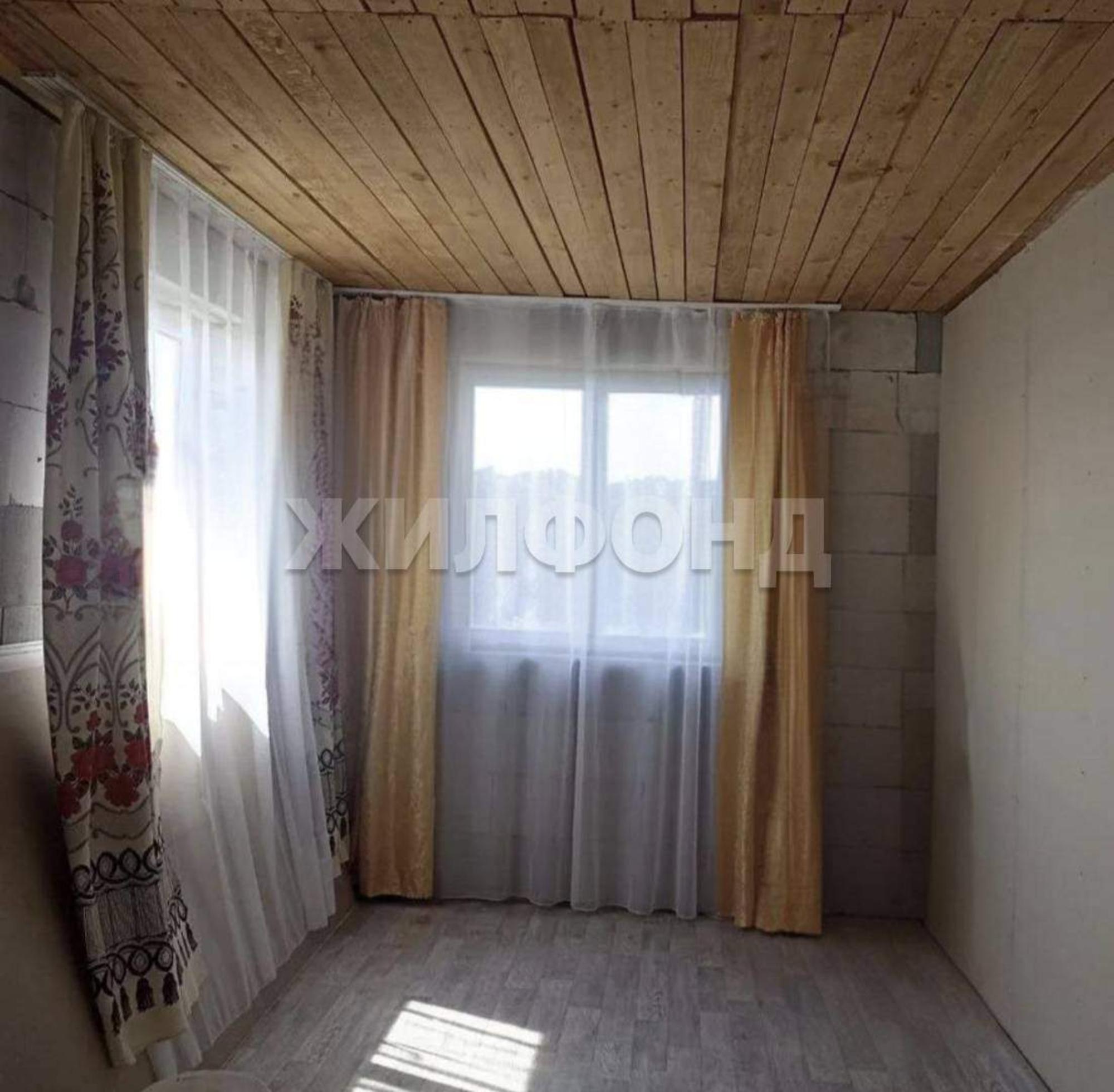 Купить дачу, дом, коттедж за 2 300 000 рублей на Батц улица