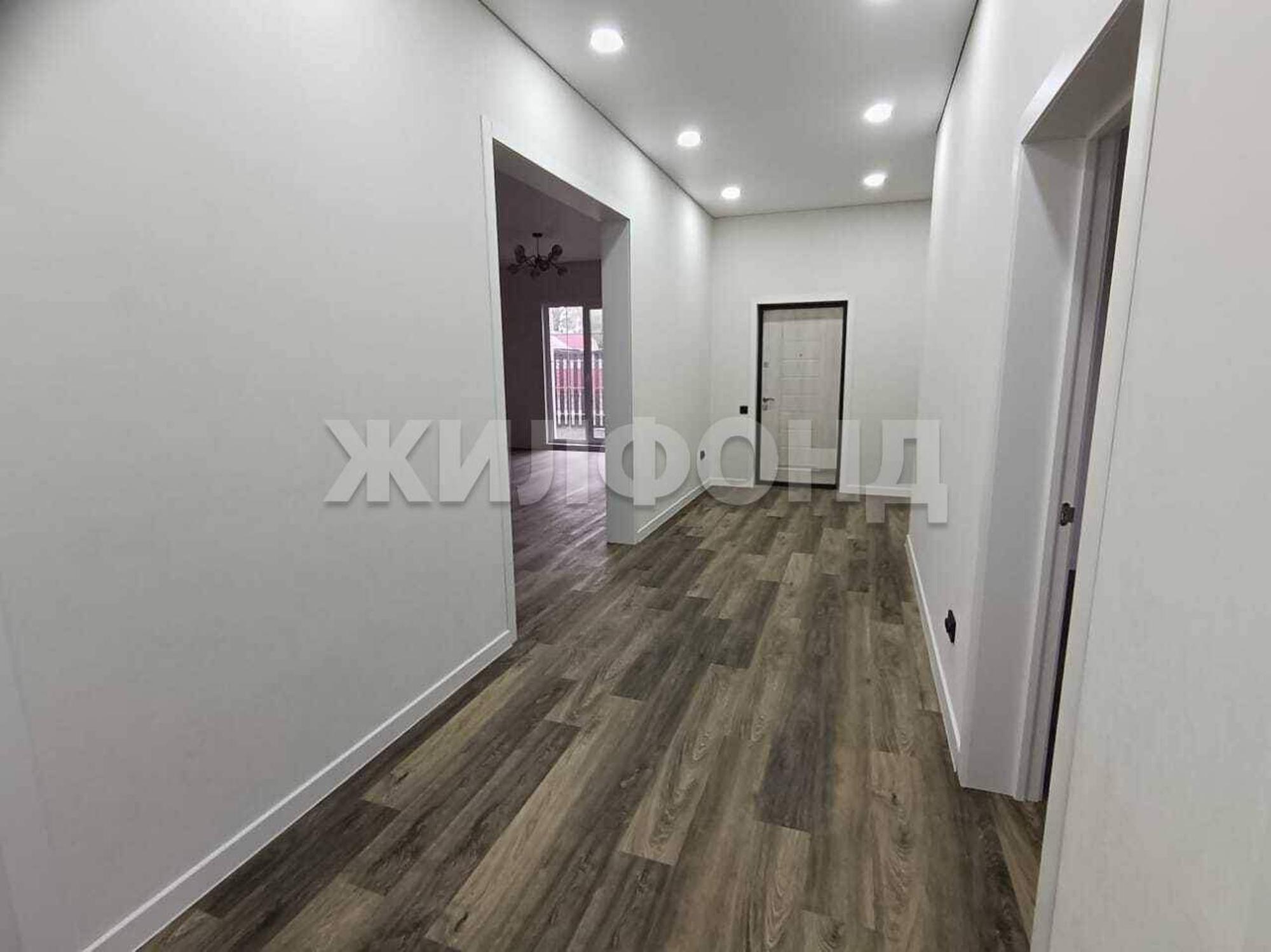 Купить дачу, дом, коттедж за 8 200 000 рублей на 1-я Новаторная улица