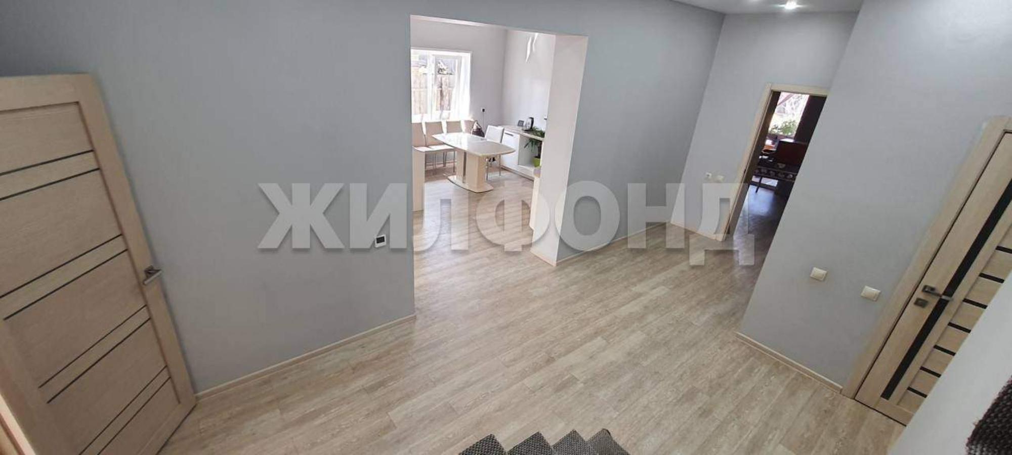 Купить дачу, дом, коттедж за 15 000 000 рублей на Солнечная улица, д.84