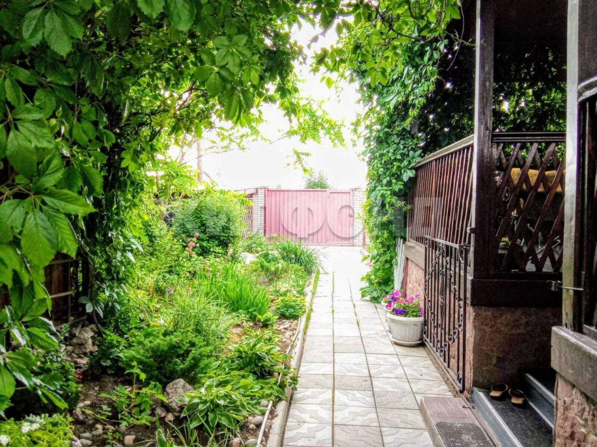 Купить дачу, дом, коттедж за 7 500 000 рублей на Садовая улица