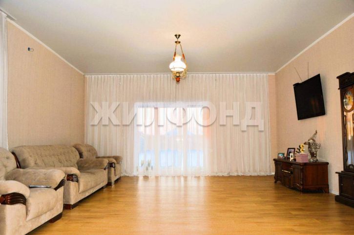 Коттедж/дом Луговая улица, д.11