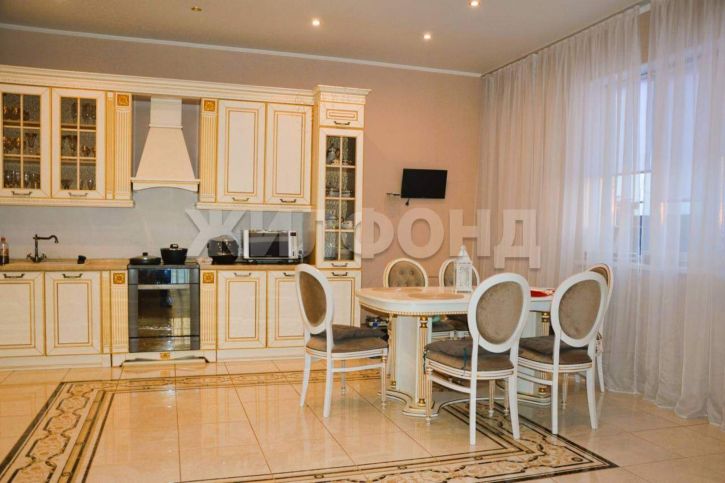 Коттедж/дом Луговая улица, д.11