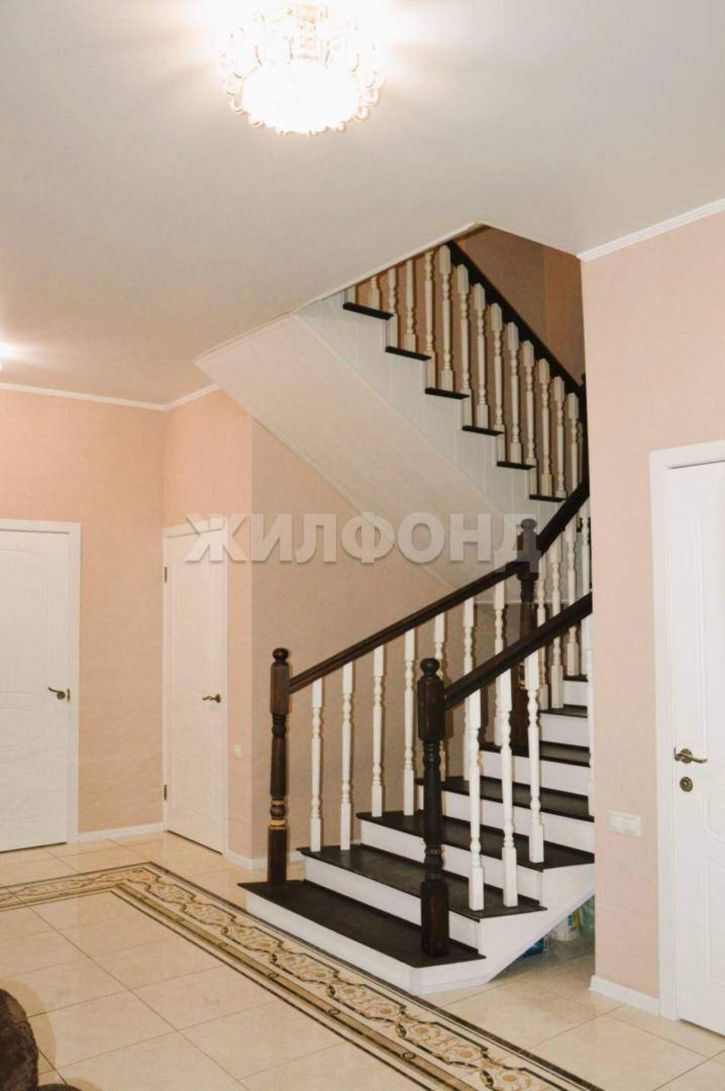 Коттедж/дом Луговая улица, д.11