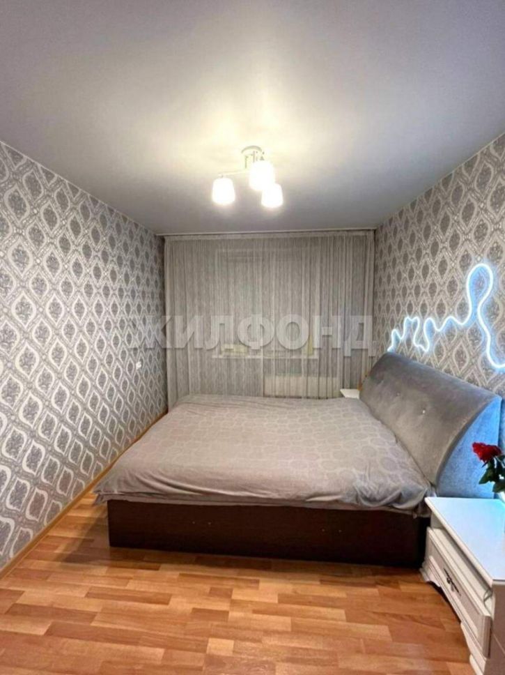 3-комн квартира Генерала Тихонова улица, д.8А