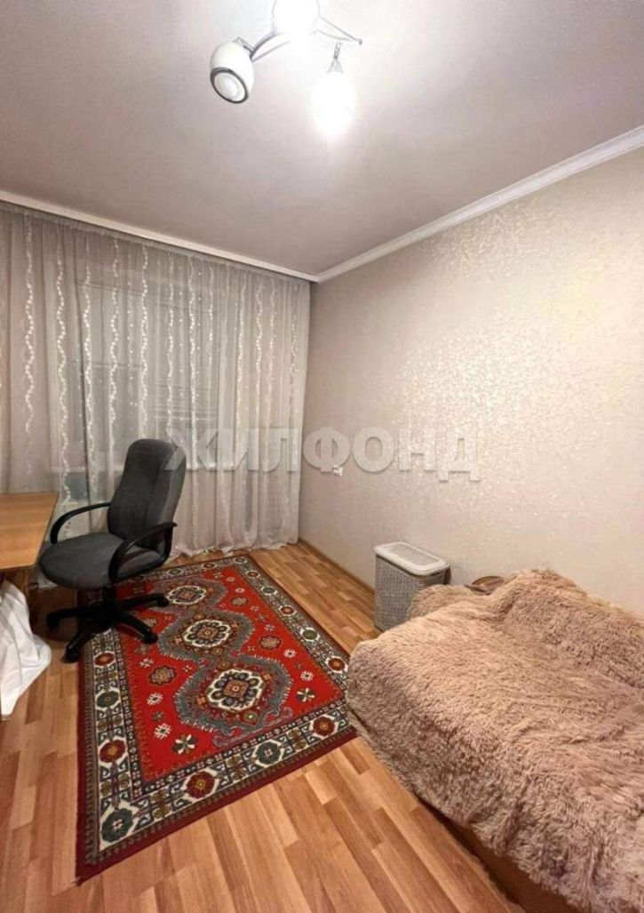 3-комн квартира Генерала Тихонова улица, д.8А