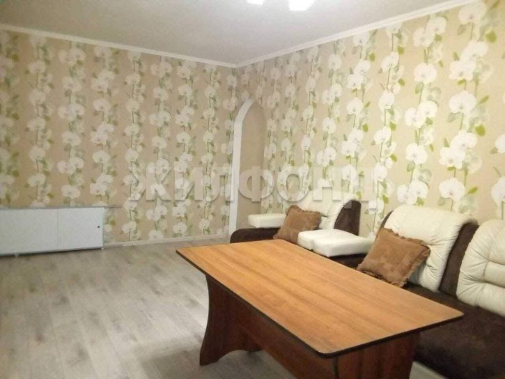 4-комн квартира Ленина улица, д.149