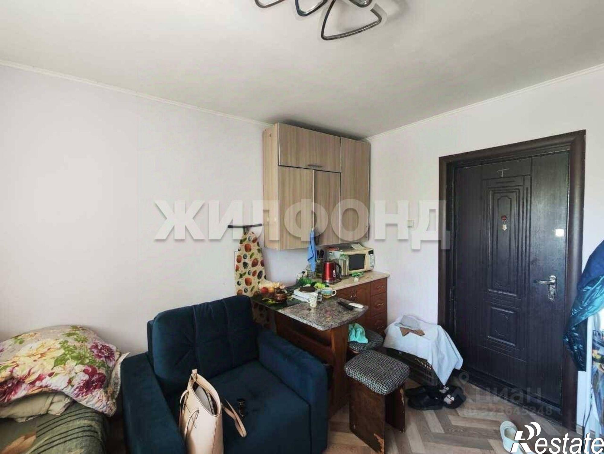 Купить комнату за 500 000 рублей на улица Калинина, 17