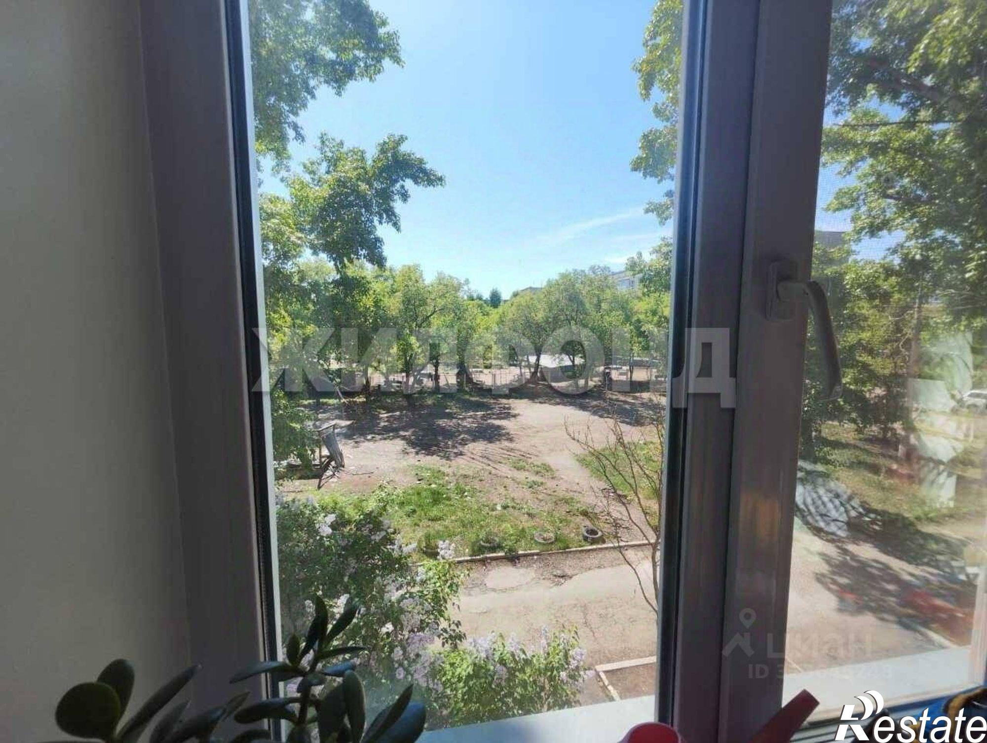 Купить комнату за 500 000 рублей на улица Калинина, 17