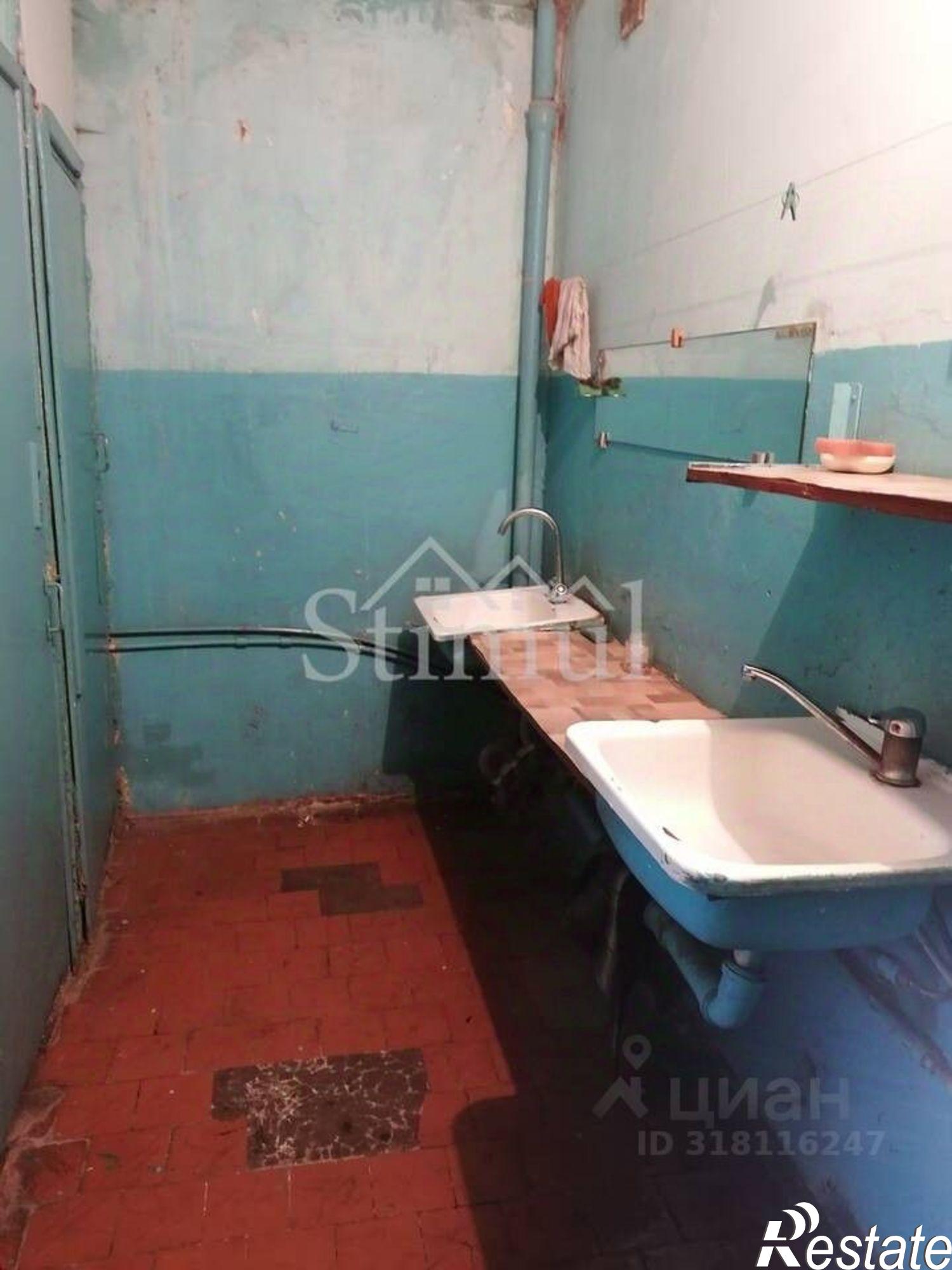 Купить комнату за 650 000 рублей на улица Калинина, 4