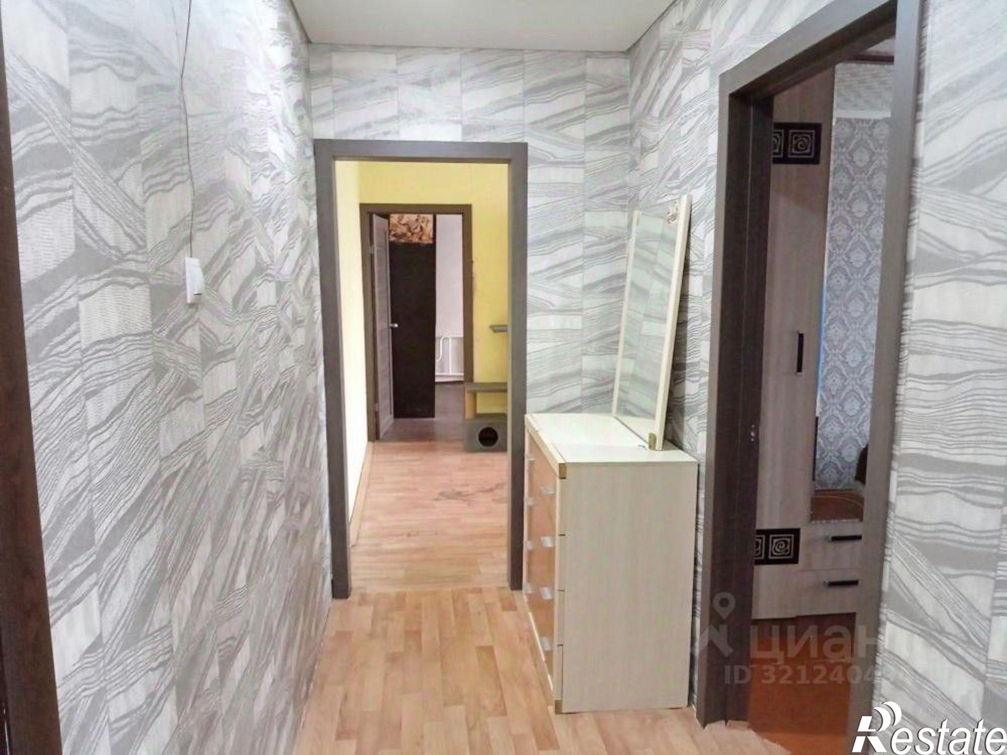 Купить квартиру за 3 400 000 рублей на Саяногорск, Заводской  мкр, 43