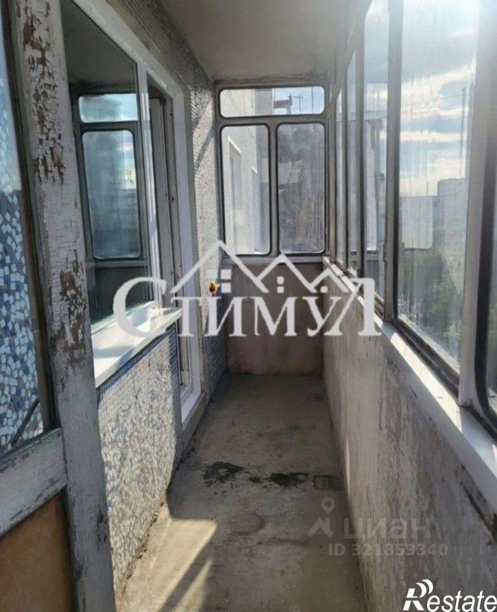 2-комн квартира улица Крылова, 96,  д. 96