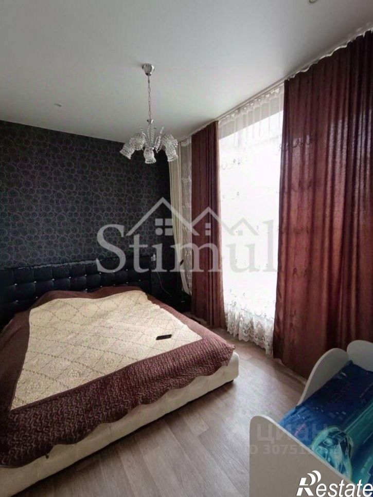 3-комн квартира улица Генерала Тихонова, 11,  д. 11