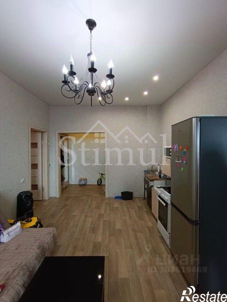 3-комн квартира улица Генерала Тихонова, 11,  д. 11