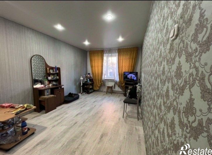 2-комн квартира проспект Космонавтов, 33,  д. 33