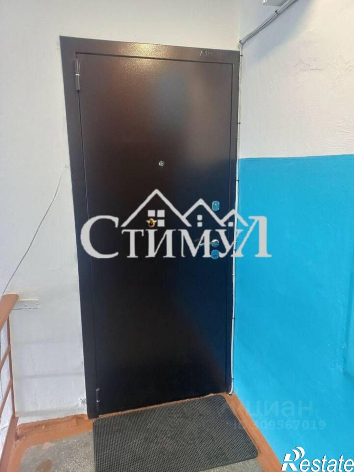 3-комн квартира проспект Космонавтов, 8А,  д. 8А