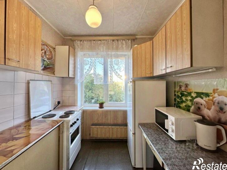 3-комн квартира Саяногорск, Заводской микрорайон