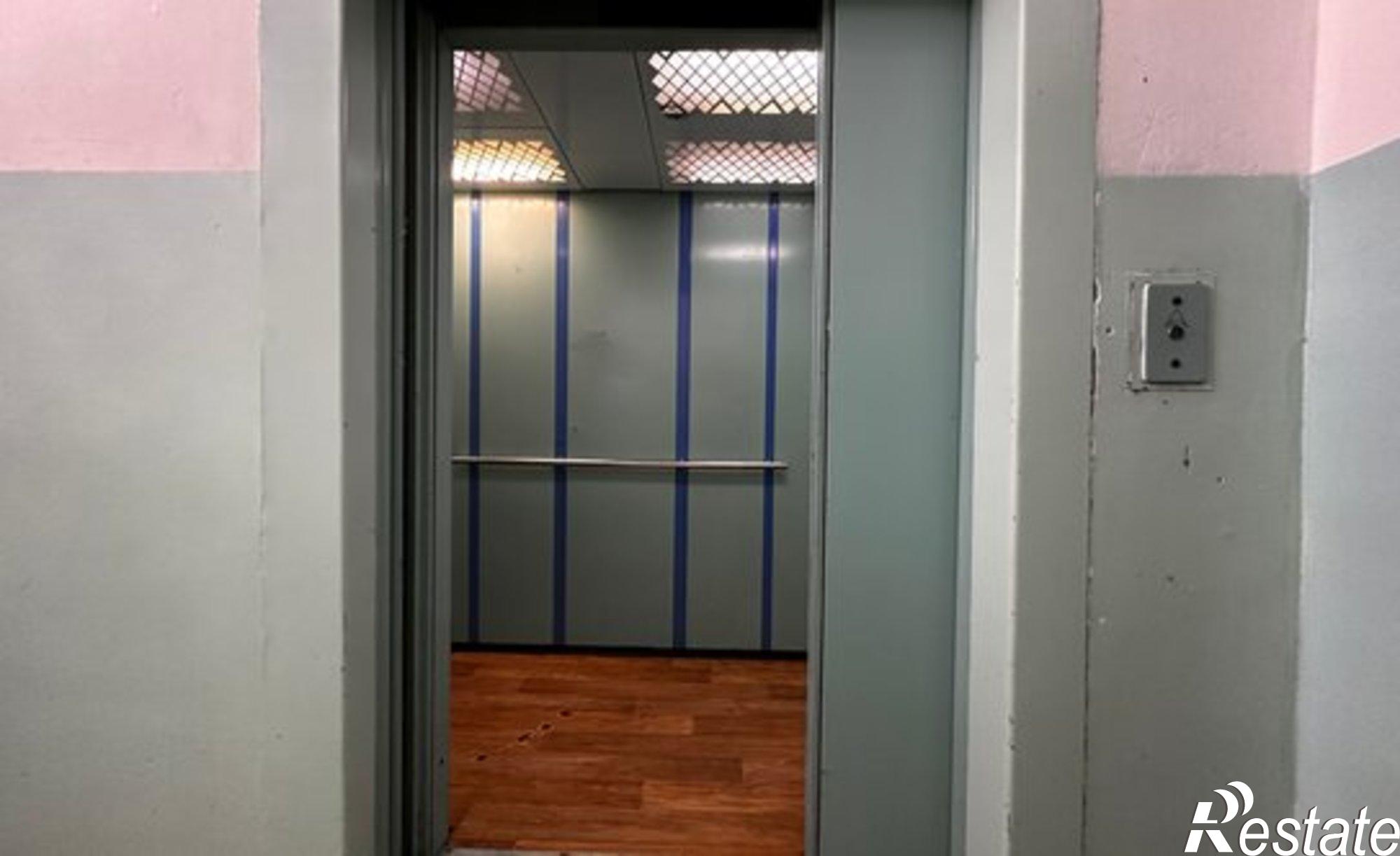 Купить квартиру за 4 600 000 рублей на Саяногорск, микрорайон Центральный, 39