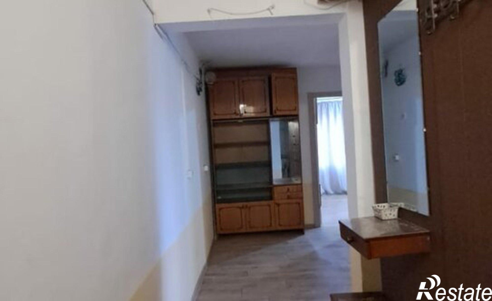 Купить квартиру за 2 760 000 рублей на Саяногорск, микрорайон Ленинградский, 18