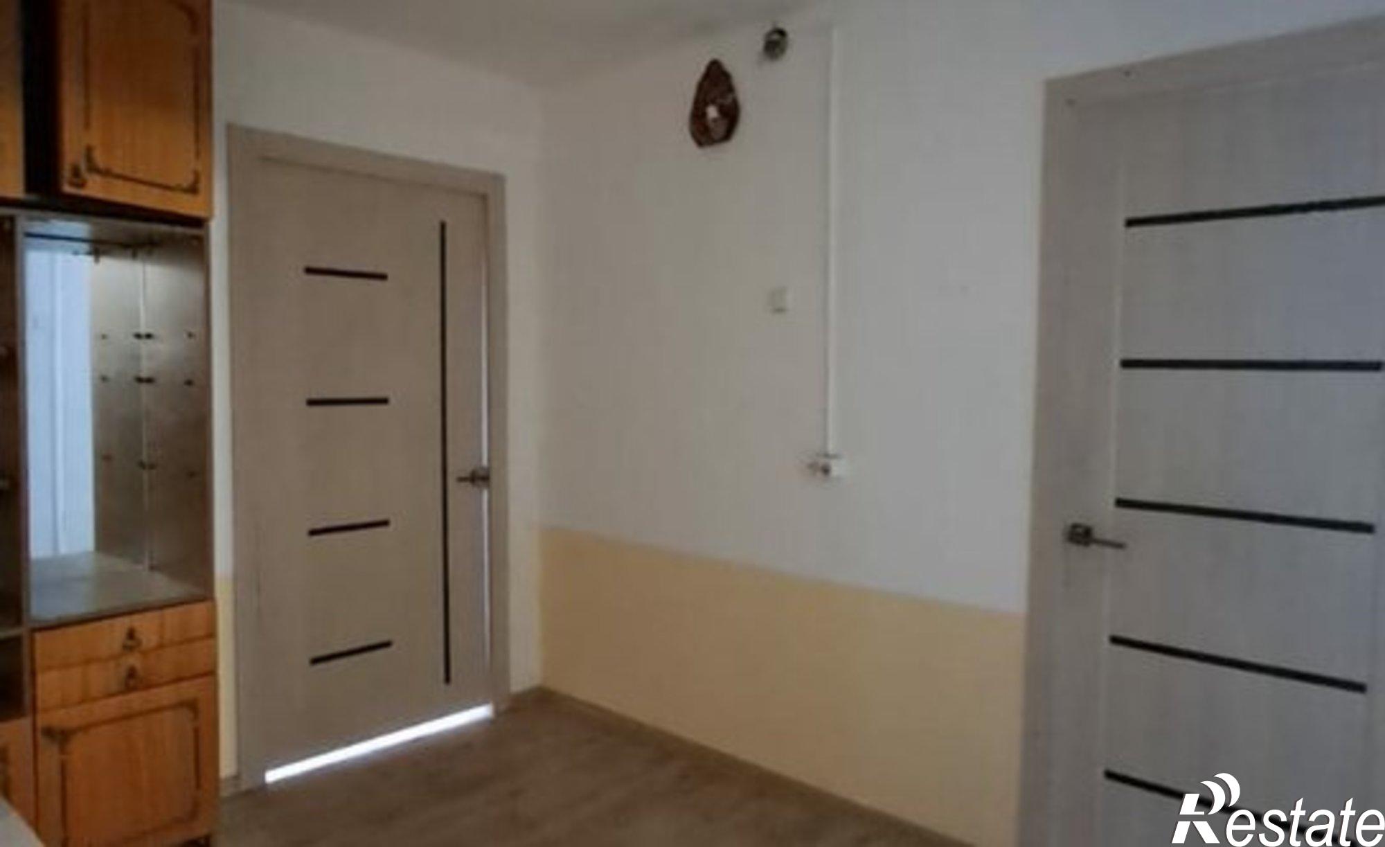 Купить квартиру за 2 760 000 рублей на Саяногорск, микрорайон Ленинградский, 18