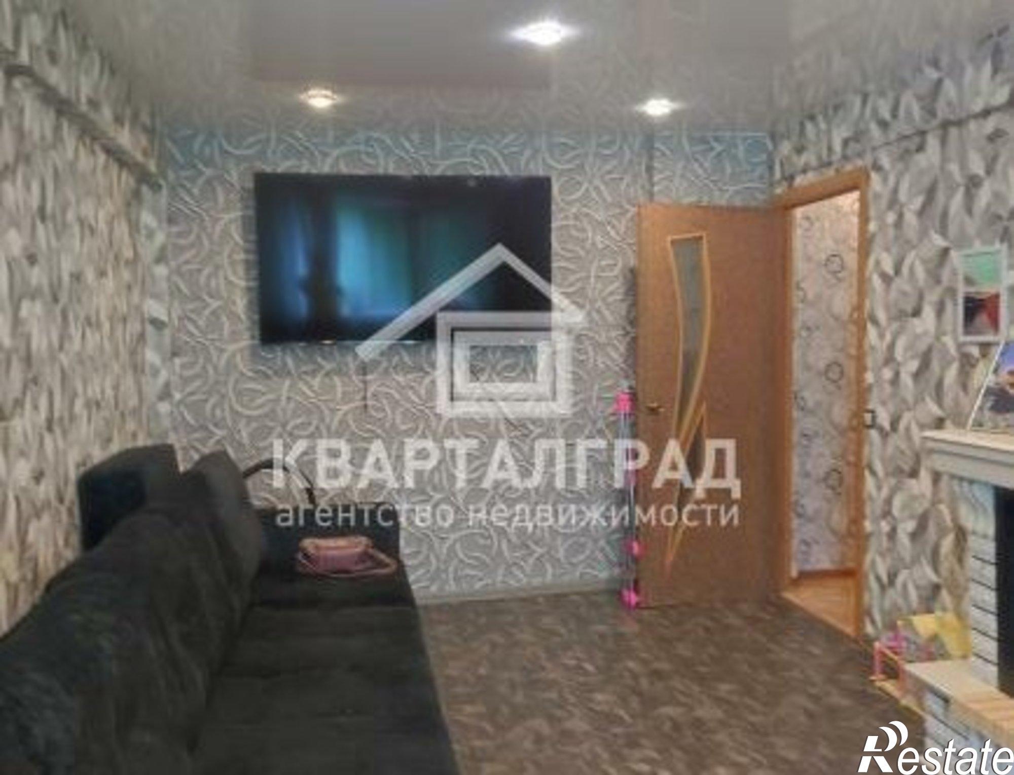 Купить квартиру за 2 650 000 рублей на Саяногорск, микрорайон Ленинградский, 19