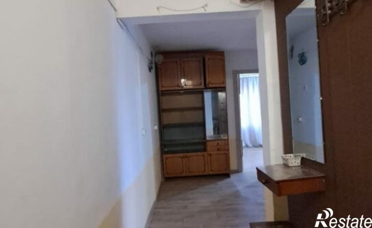 2-комн квартира Саяногорск, микрорайон Ленинградский, 18