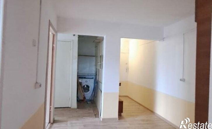 2-комн квартира Саяногорск, микрорайон Ленинградский, 18