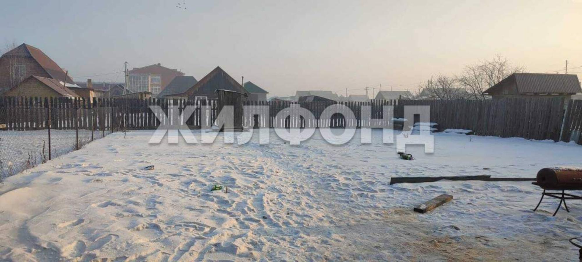 Купить дачу, дом, коттедж за 3 800 000 рублей на Тихая улица