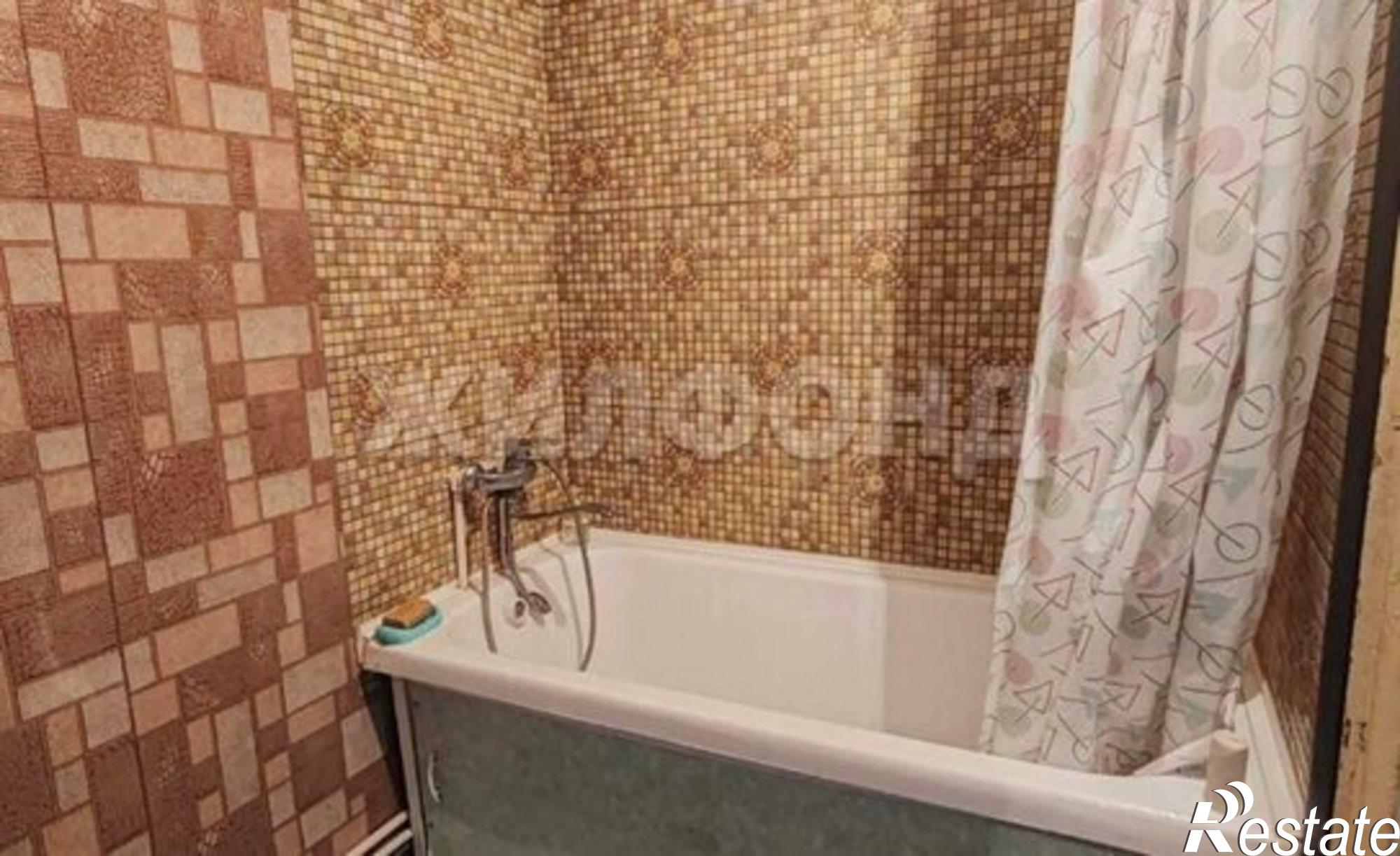 Купить квартиру за 2 100 000 рублей на улица Калинина, 26