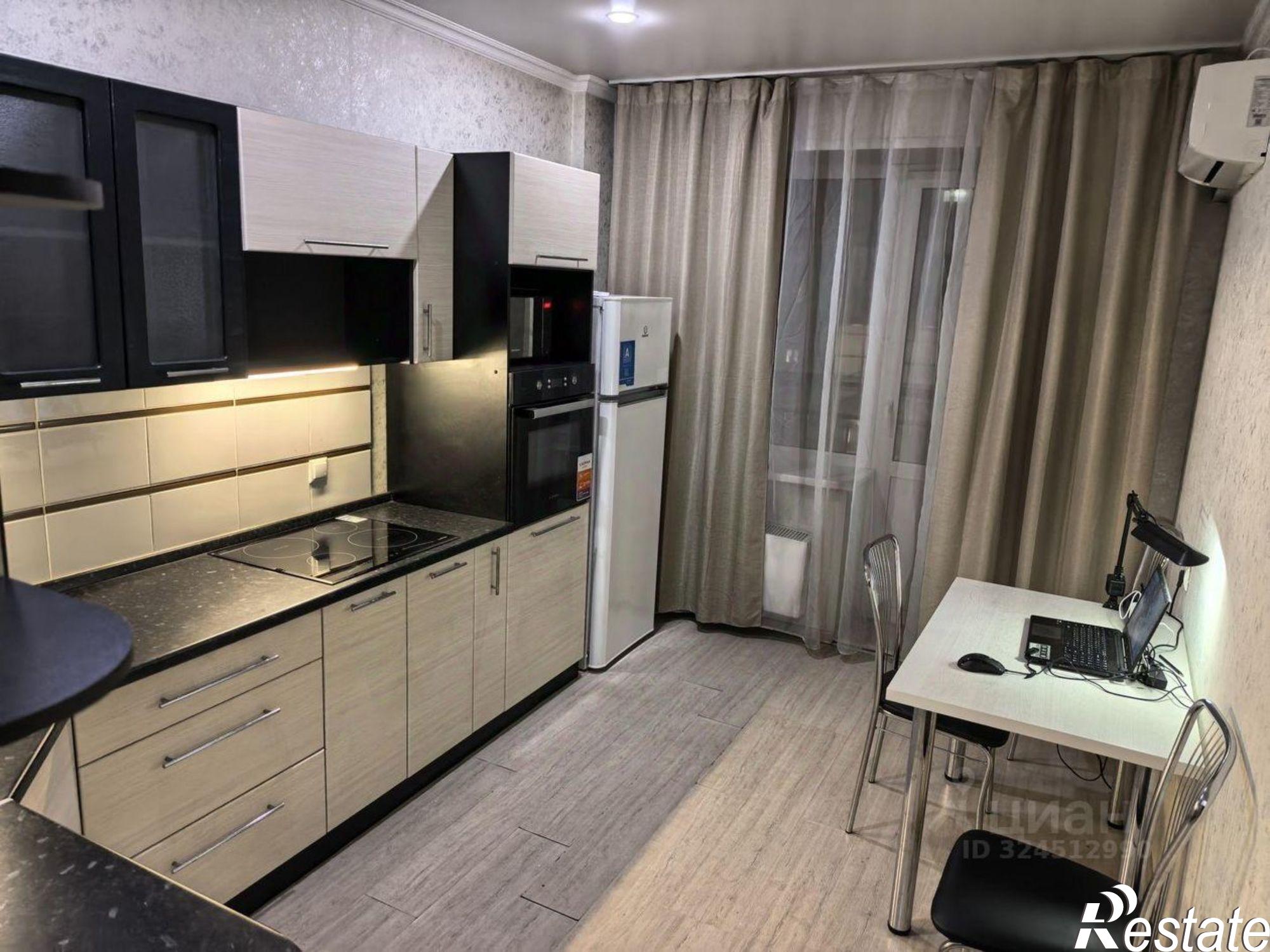 Сдать квартиру за 29 700 рублей на улица Кирова, 118