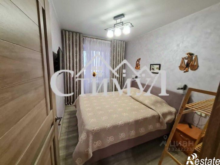 2-комн квартира улица Генерала Тихонова, 4В,  д. 4В