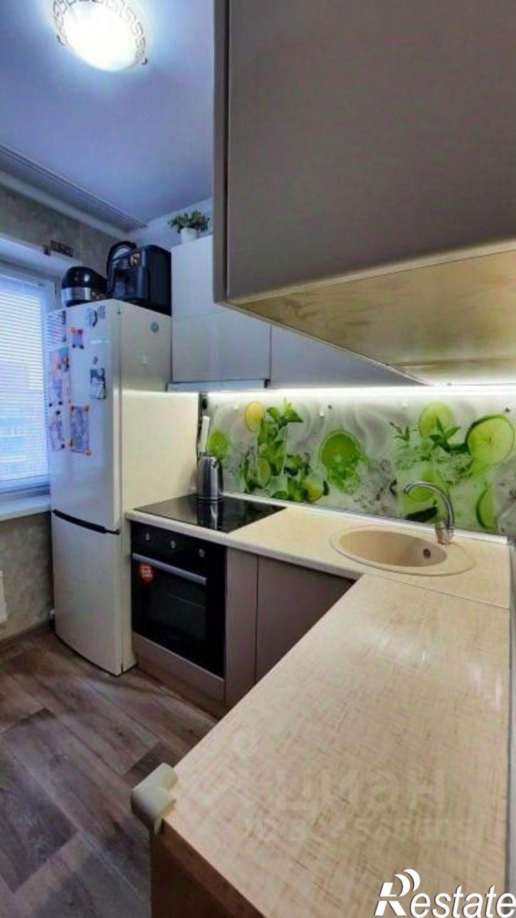 2-комн квартира Саяногорск, Заводской  мкр, 48