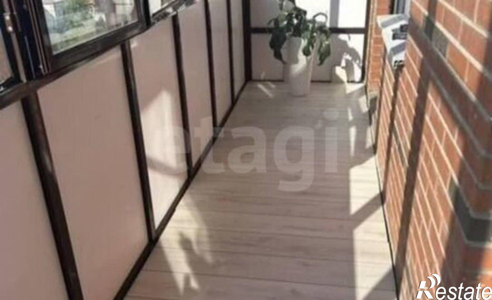 Купить квартиру за 7 600 000 рублей на проспект Космонавтов, 40