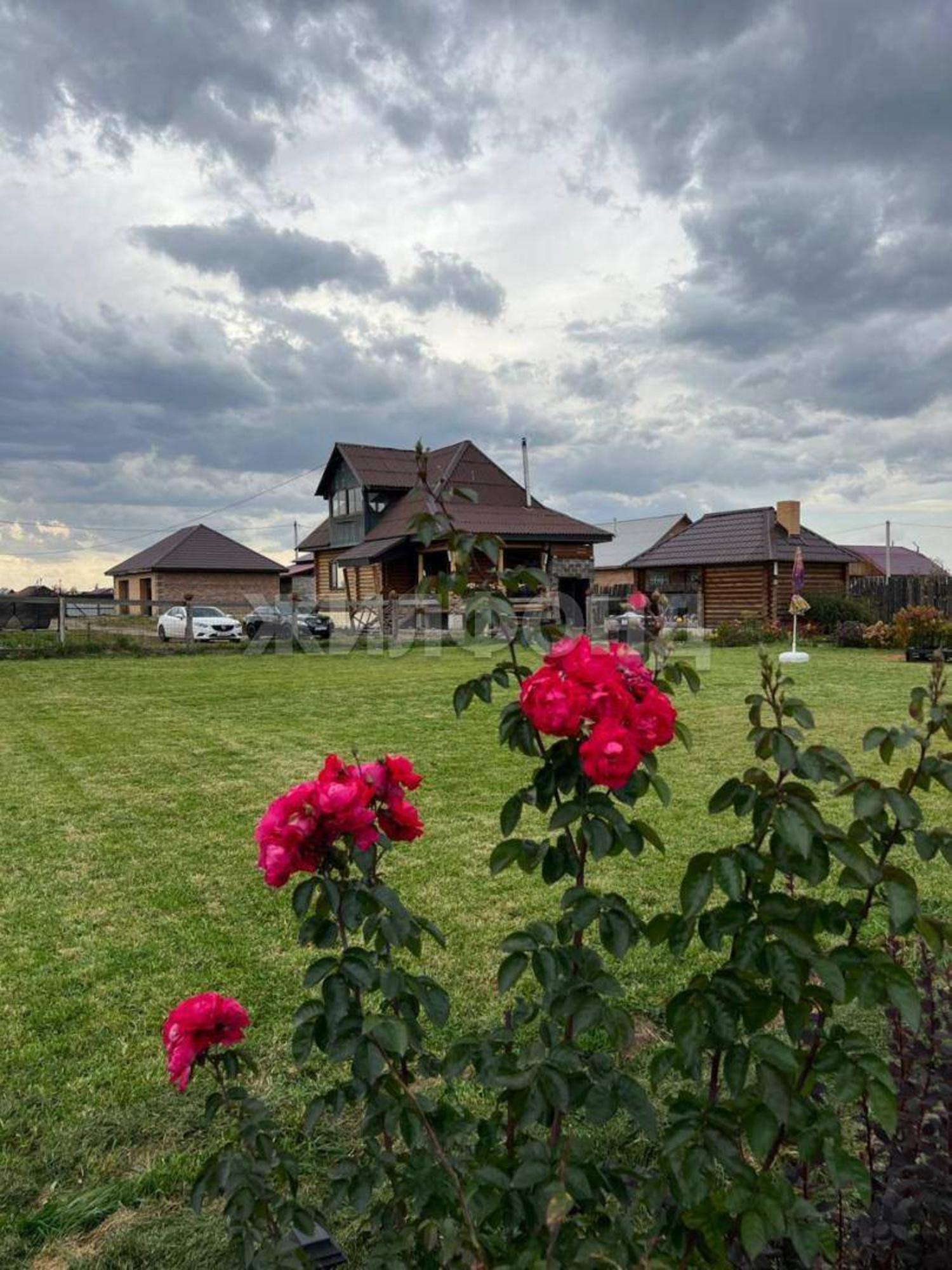 Купить дачу, дом, коттедж за 15 000 000 рублей на Снежный переулок