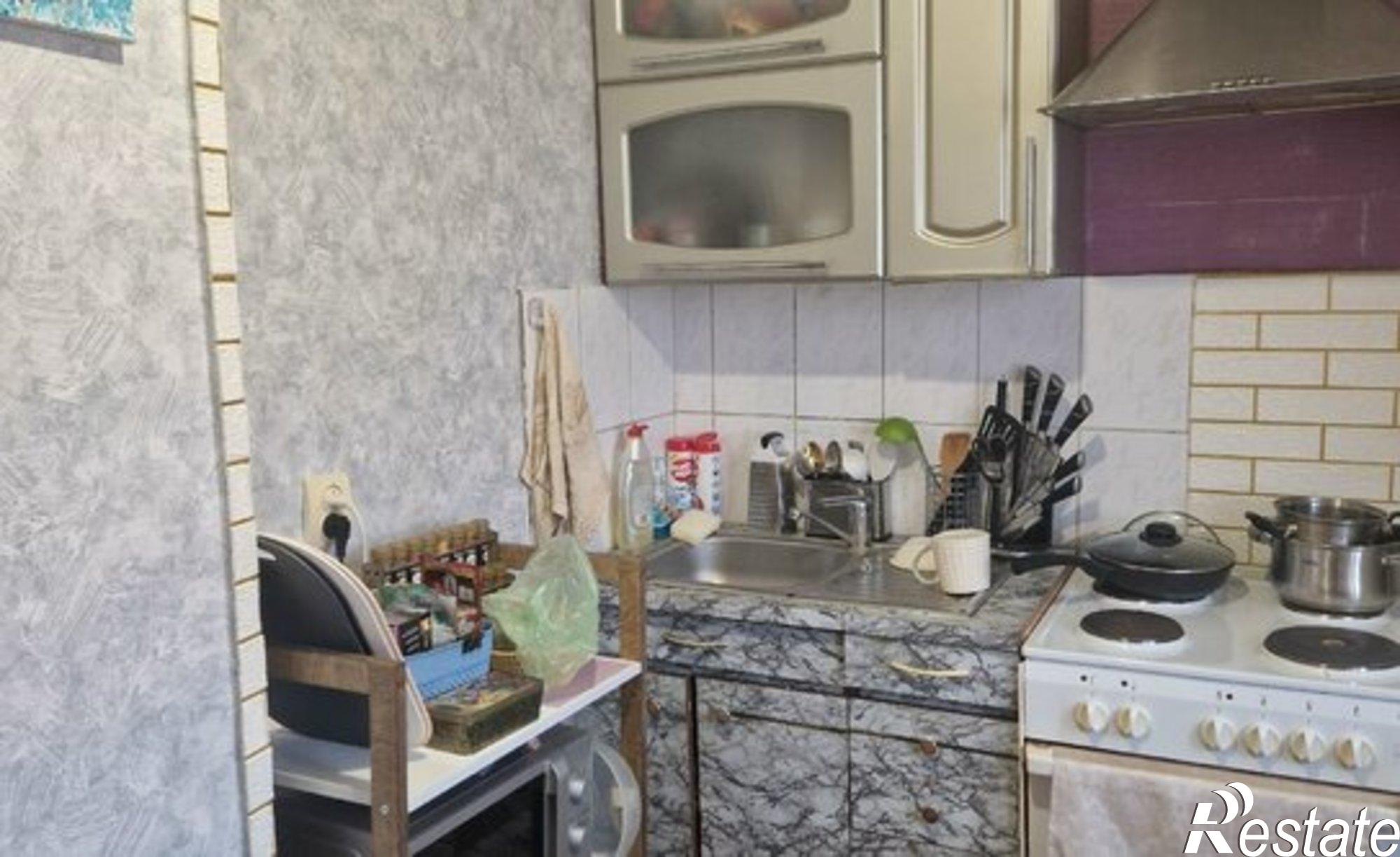 Купить квартиру за 2 760 000 рублей на Саяногорск, микрорайон Комсомольский, 74