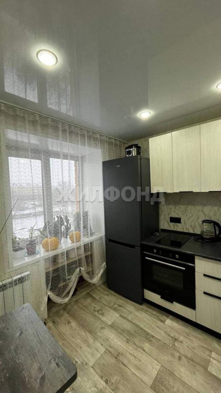 2-комн квартира Дзержинского улица, д.18