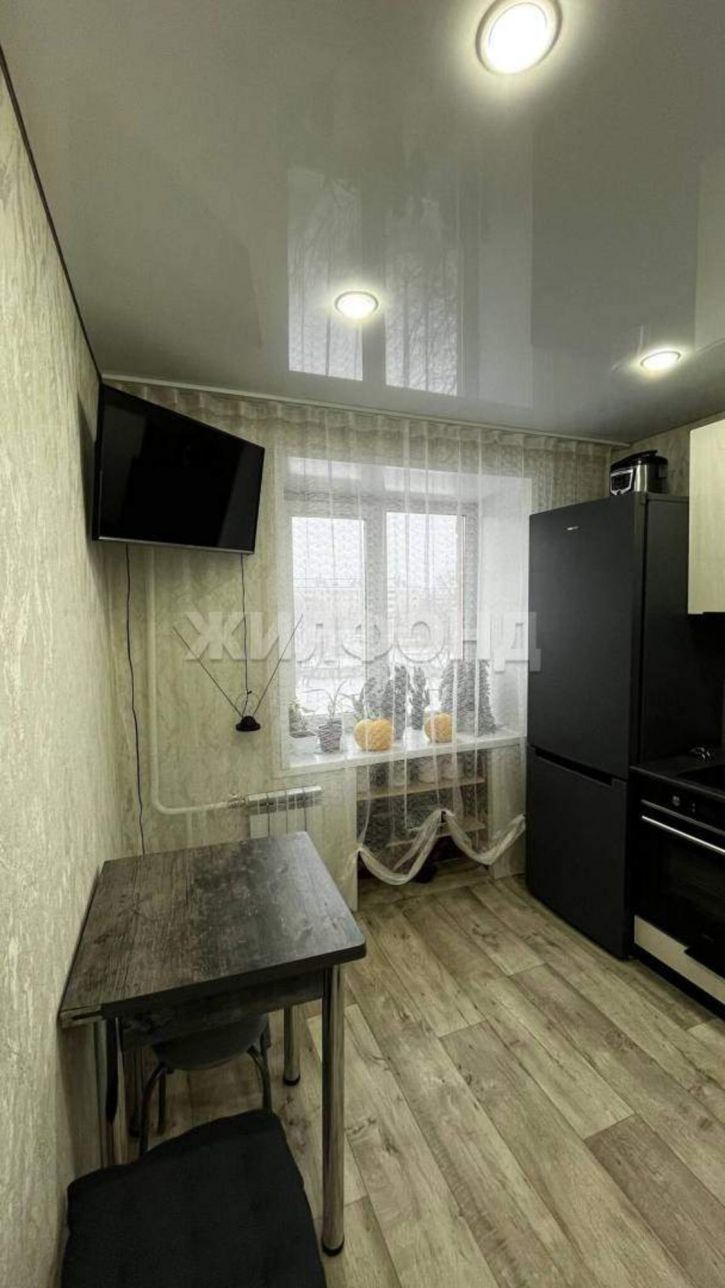 2-комн квартира Дзержинского улица, д.18