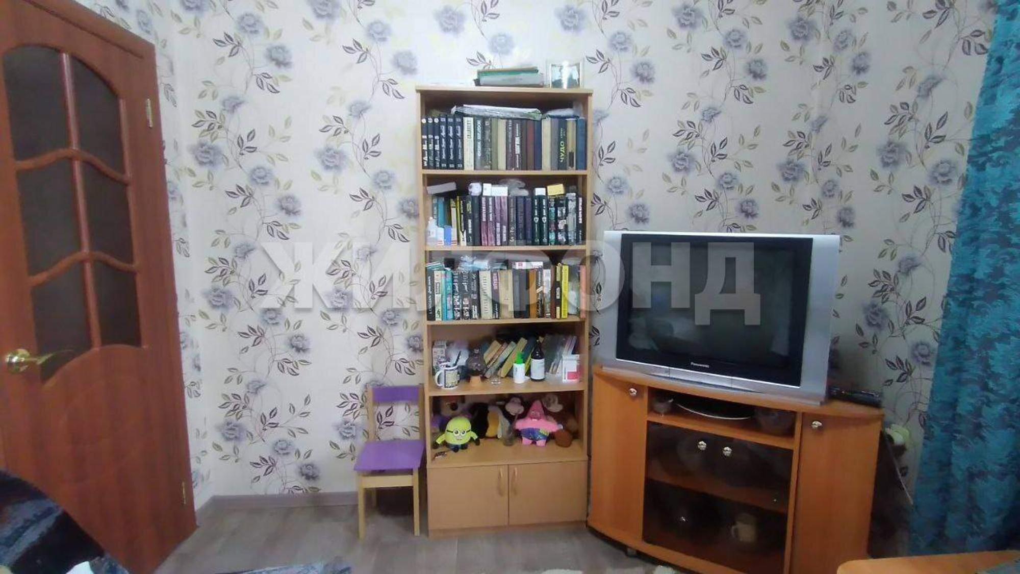 Купить дачу, дом, коттедж за 4 400 000 рублей на Октябрьская ул.