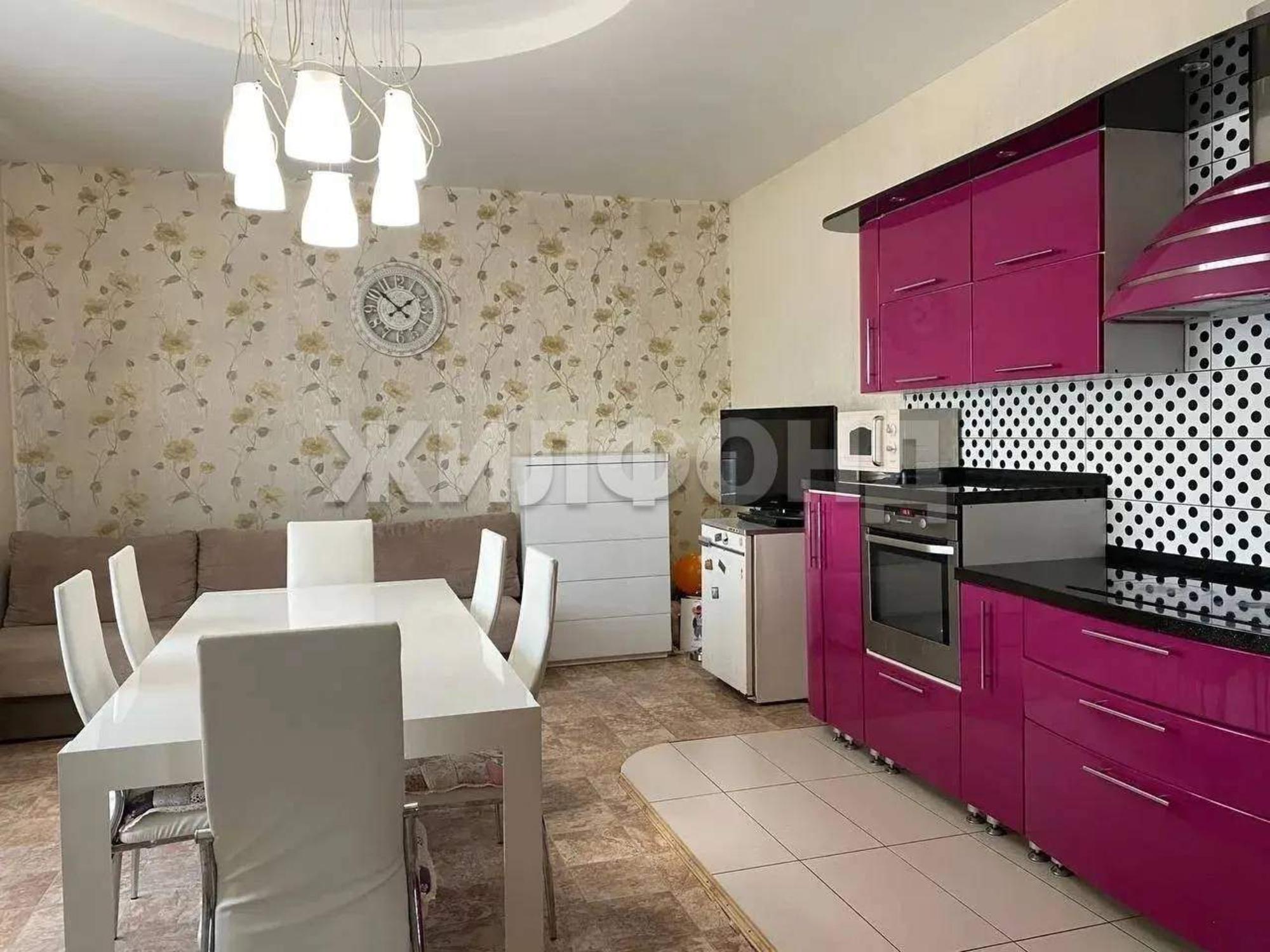 Купить дачу, дом, коттедж за 12 600 000 рублей на Сибирская ул., д.4