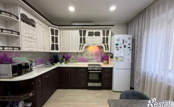 3-комн квартира улица Генерала Тихонова, 6Б,  д. 6Б