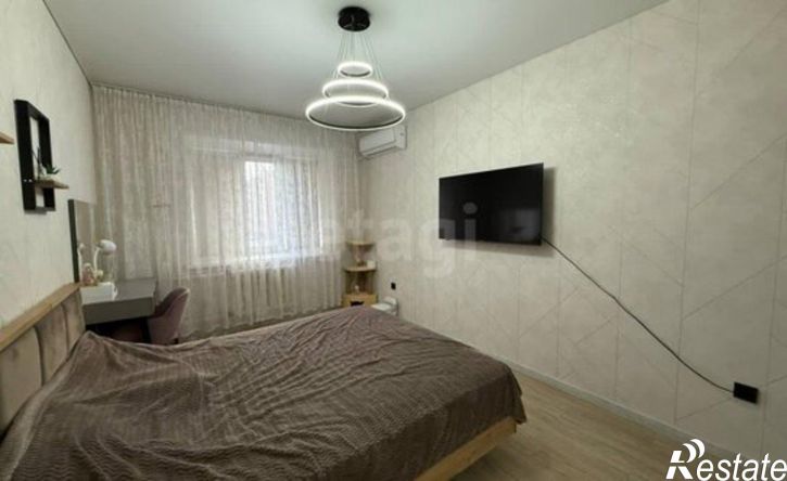 3-комн квартира улица Генерала Тихонова, 6Б,  д. 6Б