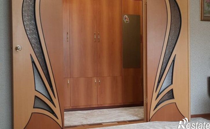 4-комн квартира Саяногорск, микрорайон Ленинградский, 49