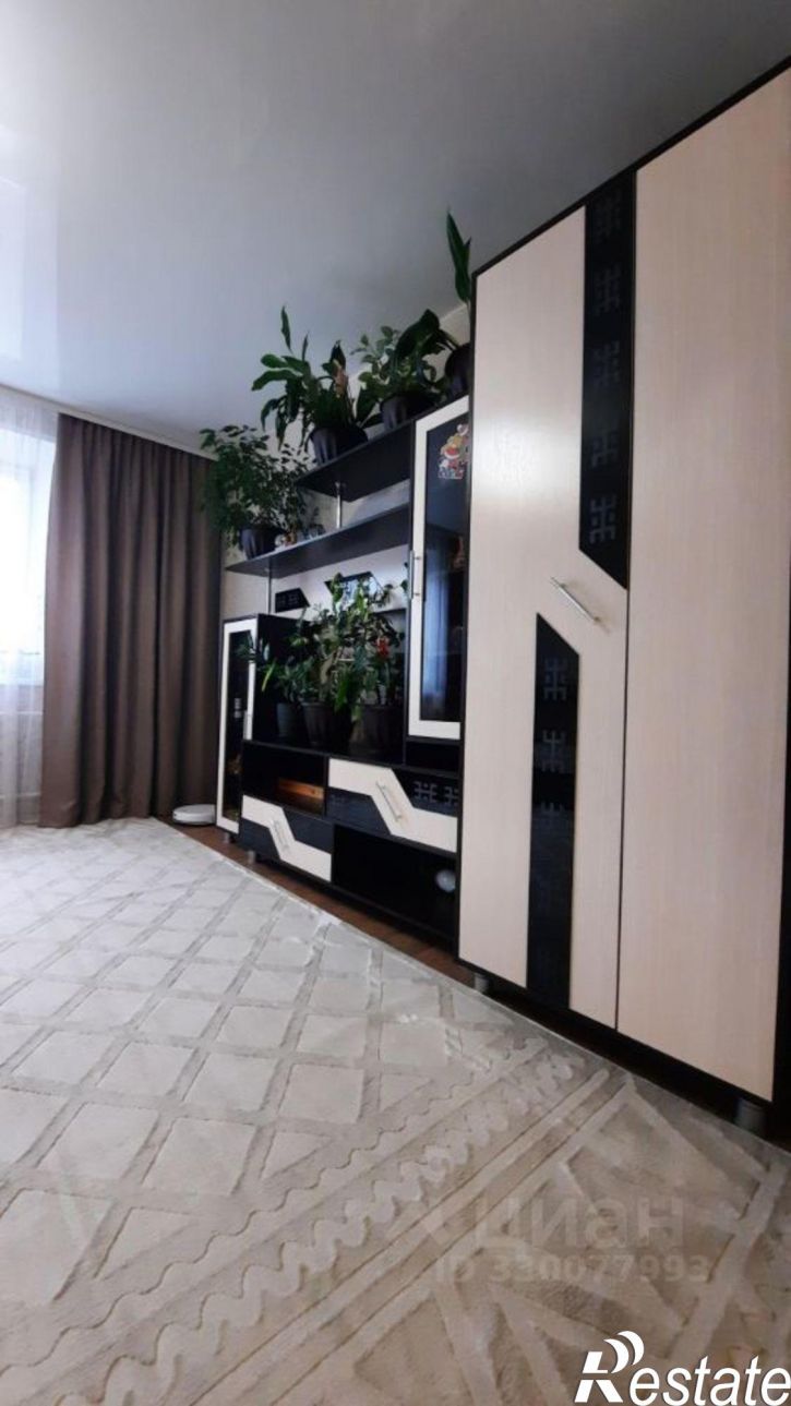 4-комн квартира Саяногорск, Ленинградский мкр, 49
