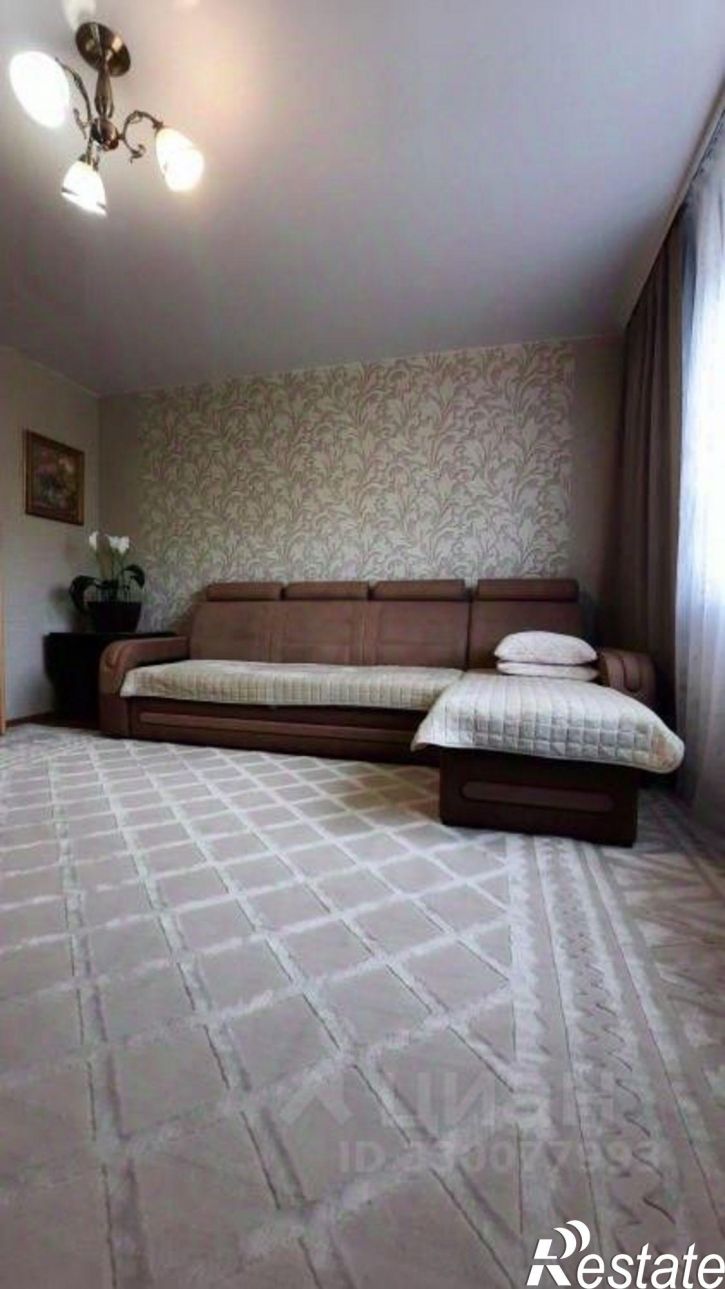 4-комн квартира Саяногорск, Ленинградский мкр, 49