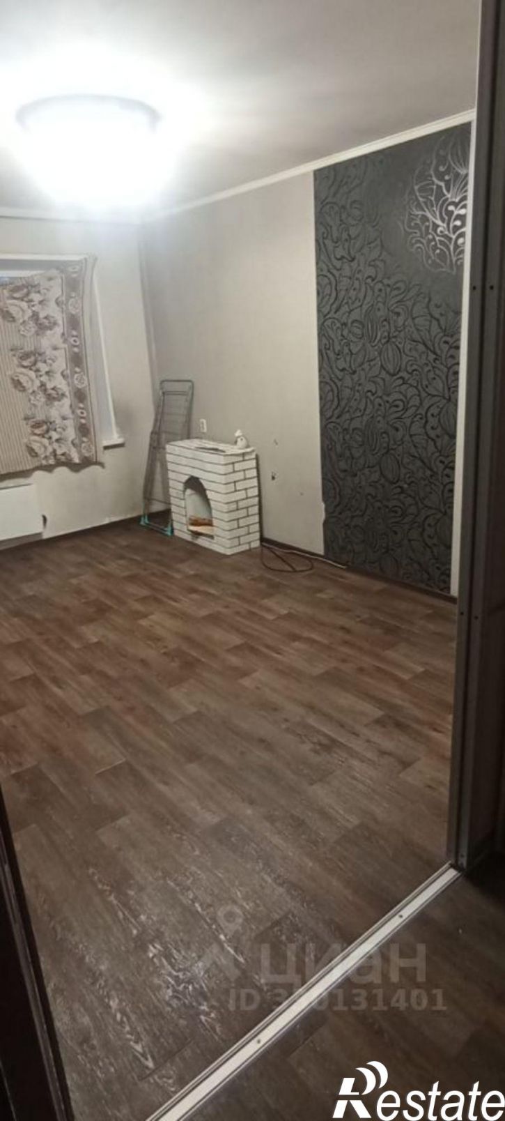 2-комн квартира проспект Космонавтов, 33,  д. 33