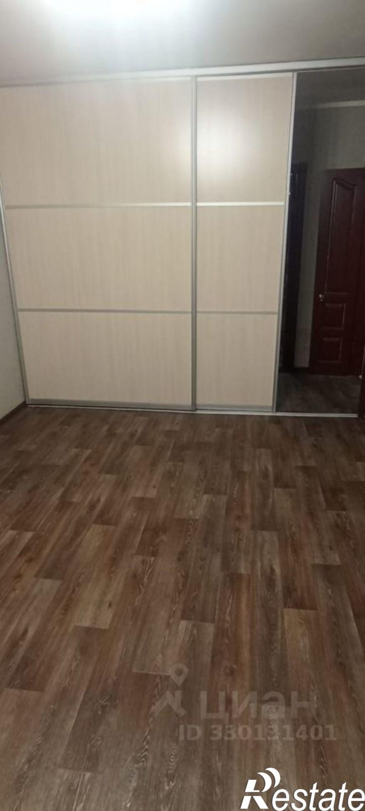 2-комн квартира проспект Космонавтов, 33,  д. 33